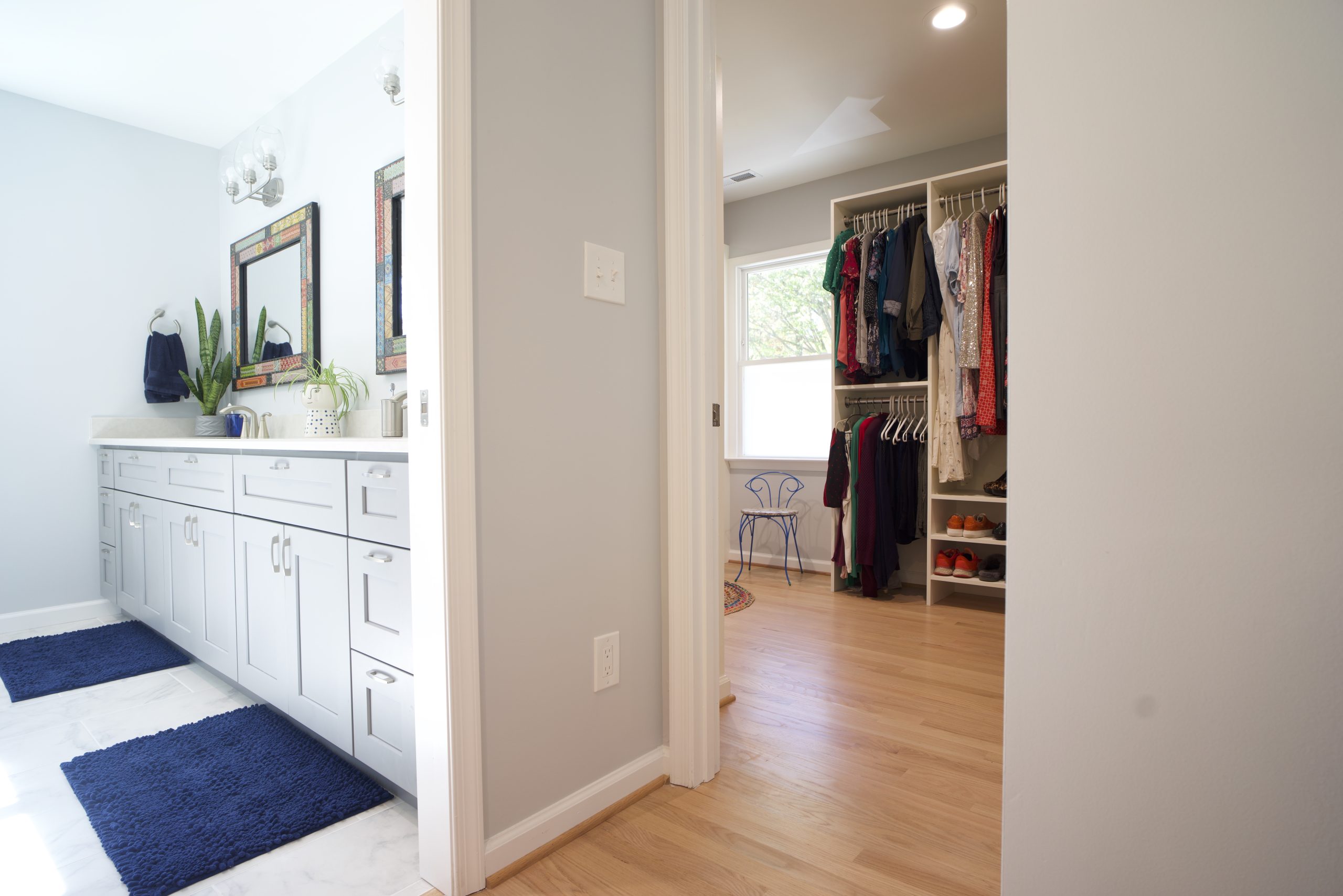 DSC04497_closet_vanity