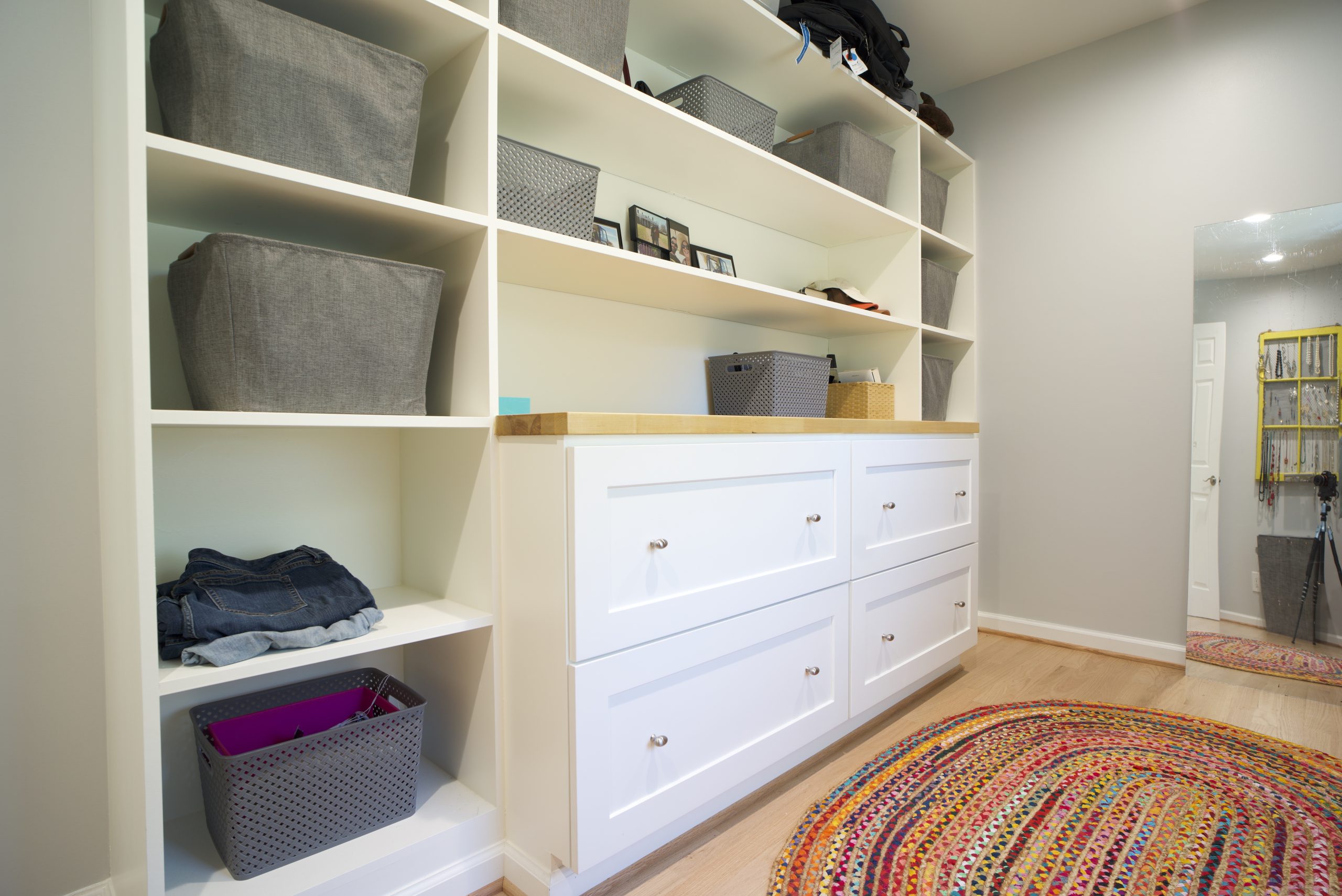 DSC04498_closet built-in